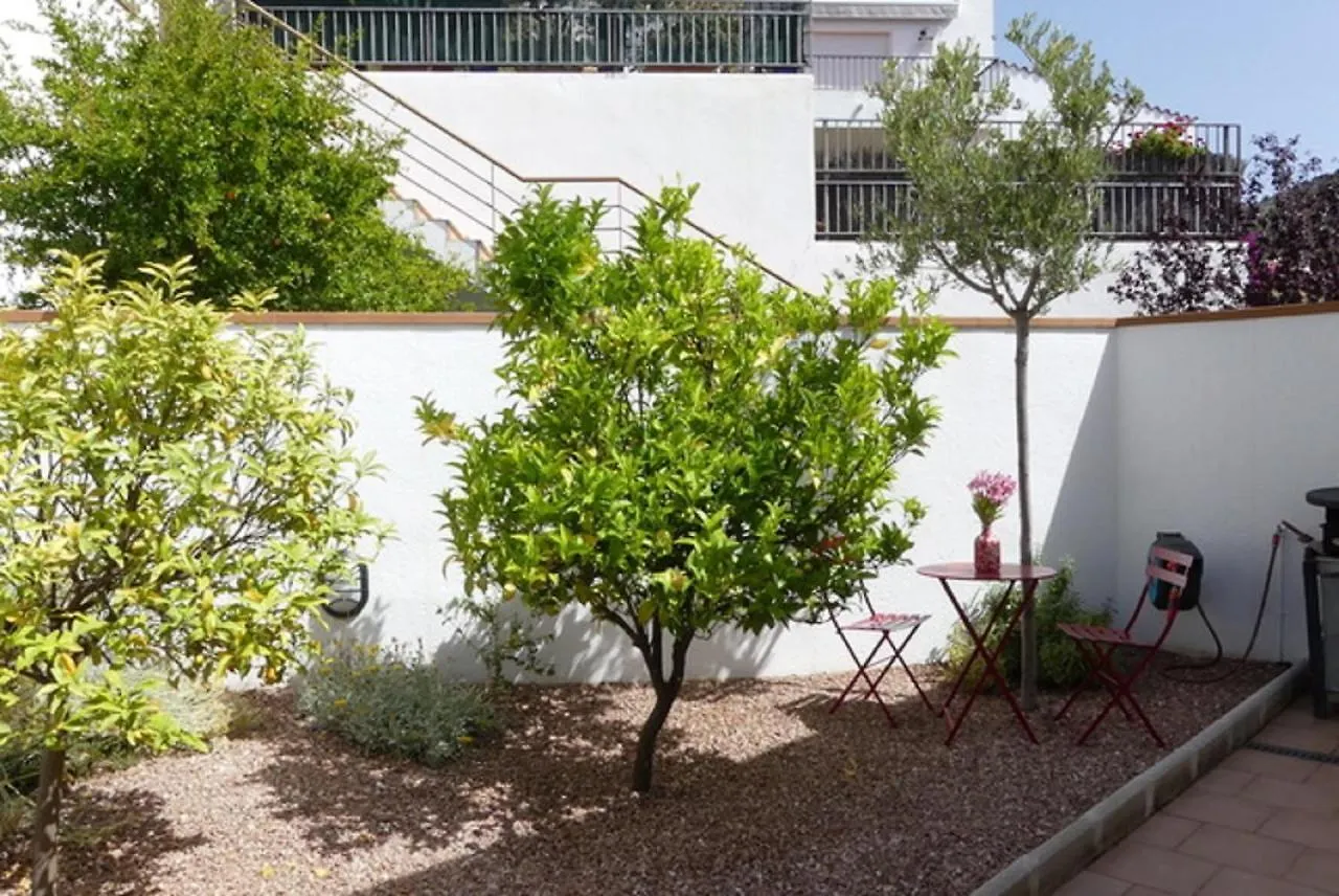 Montjoi Ref 409-Casa Con Piscina Almadraba 빌라 0*,  스페인
